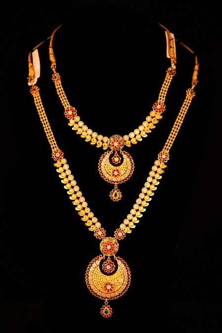 Kchinnadurai: View our entire collection of necklaces jewellery for women at our online store today.