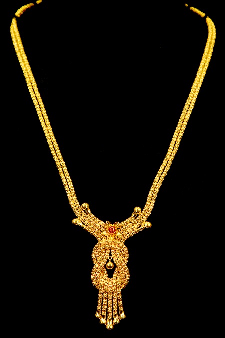 Kchinnadurai: View our entire collection of necklaces jewellery for women at our online store today.